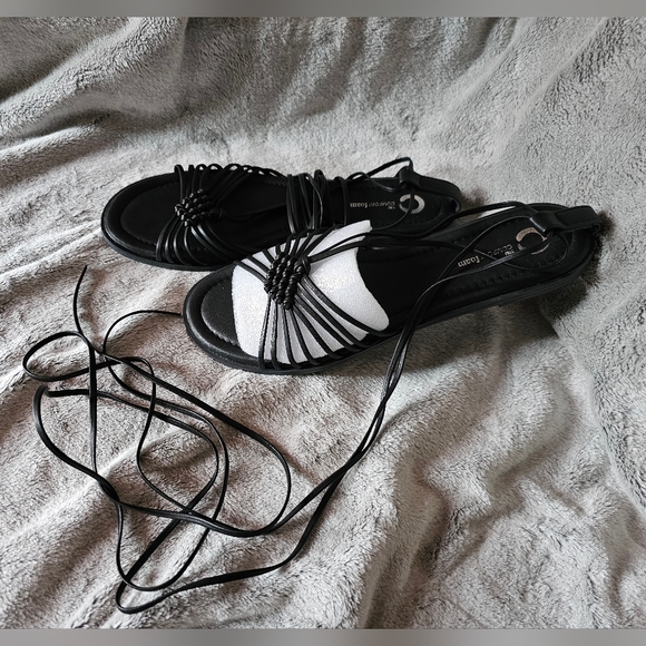 Journee Collection Jess Sandals Wraparound Ankle Tie Open Toe Vegan Leather NIB - Picture 5 of 8